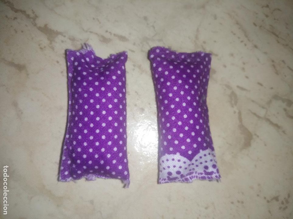 Mu&ntilde;ecas modernas: Cojines para mu&ntilde;eca Monster high - Foto 2