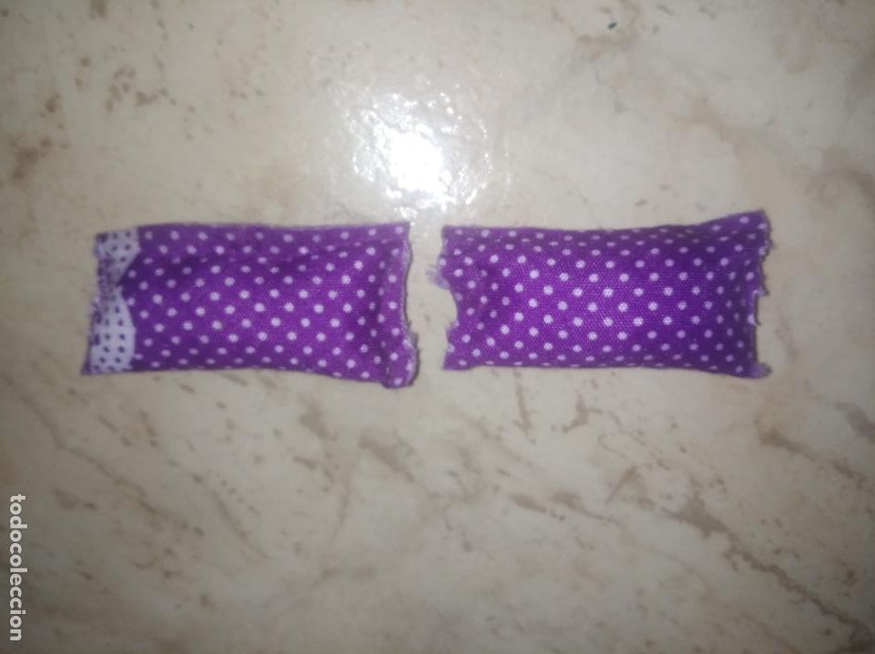 Mu&ntilde;ecas modernas: Cojines para mu&ntilde;eca Monster high - Foto 1