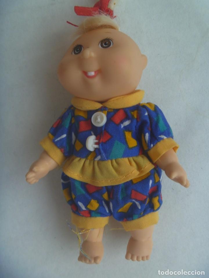 Mu&ntilde;ecas modernas: PEQUE&Ntilde;A MU&Ntilde;ECA REPOLLO DE 1995 - Foto 1