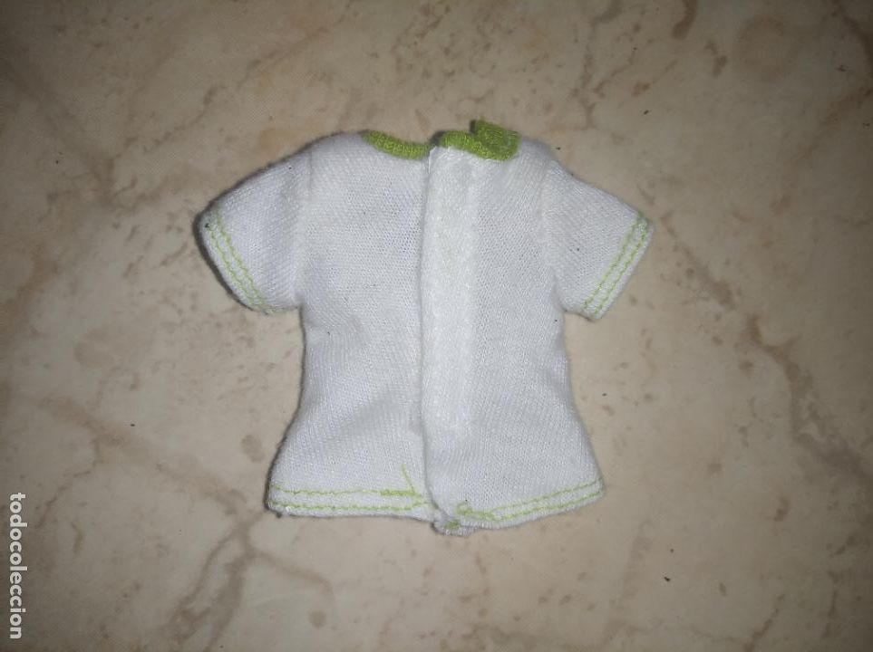 Mu&ntilde;ecas modernas: Camisa de mu&ntilde;eca bratz - Foto 2
