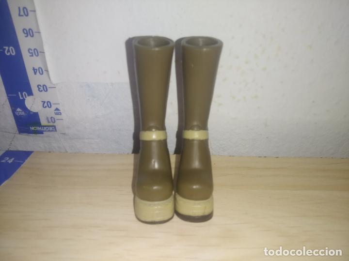 Mu&ntilde;ecas modernas: Zapatos botas de mu&ntilde;eca bratz - Foto 2