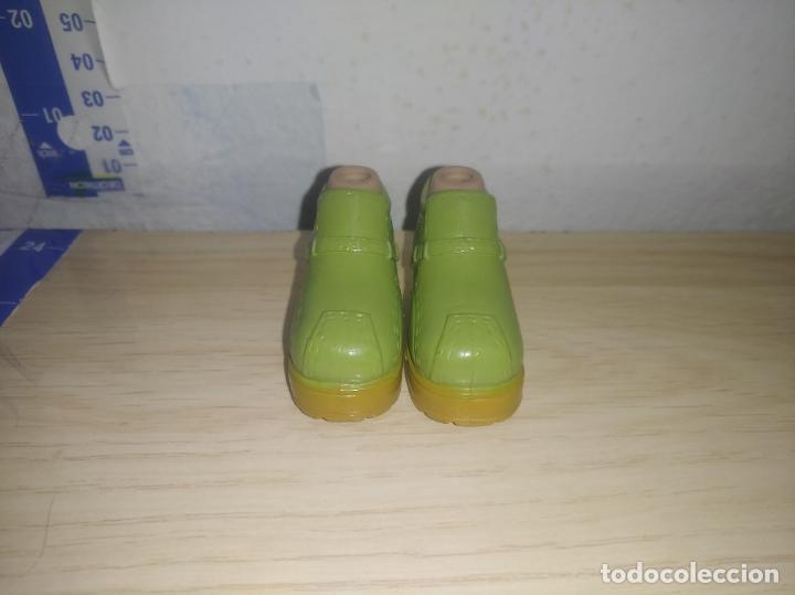 Mu&ntilde;ecas modernas: Zapatos de mu&ntilde;eco bratz - Foto 2