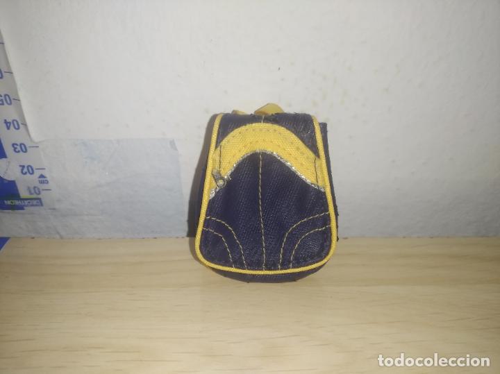 Mu&ntilde;ecas modernas: Bolso de mu&ntilde;eca bratz - Foto 1
