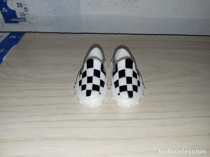 Mu&ntilde;ecas modernas: Zapatos de Mu&ntilde;eco monster high - Foto 2