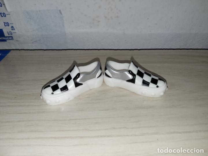 Mu&ntilde;ecas modernas: Zapatos de Mu&ntilde;eco monster high - Foto 1