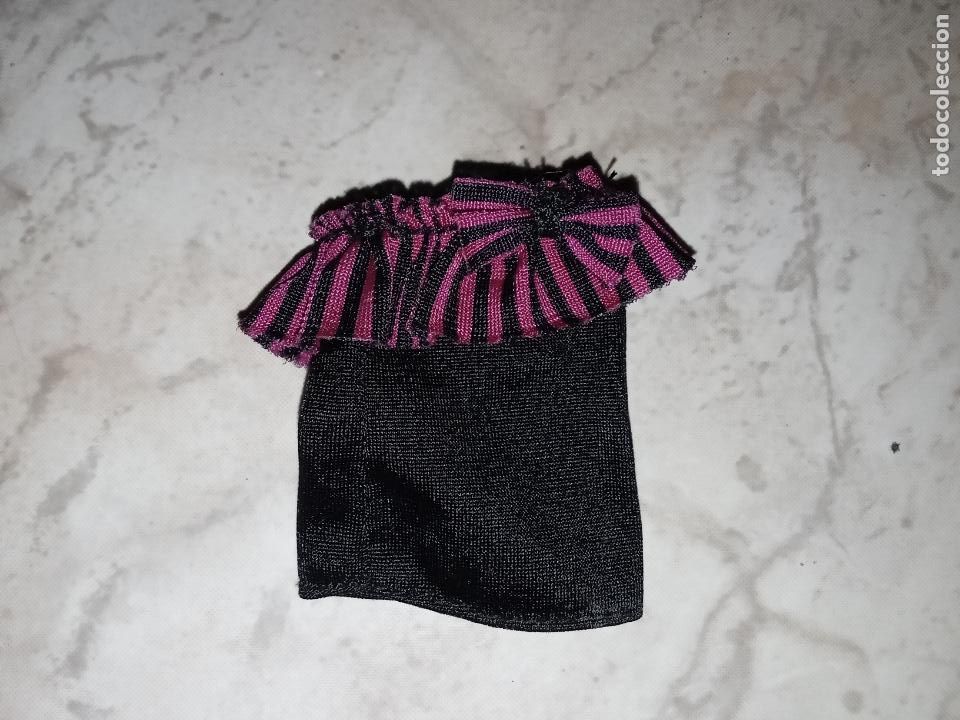 Mu&ntilde;ecas modernas: Falda de mu&ntilde;eca monster high - Foto 1