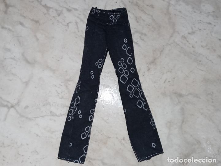 Mu&ntilde;ecas modernas: Pantal&oacute;n de mu&ntilde;eco monster high - Foto 1