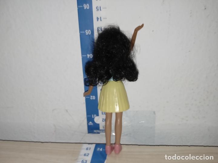 Mu&ntilde;ecas modernas: Mu&ntilde;eca morena Barbie burger King - Foto 5