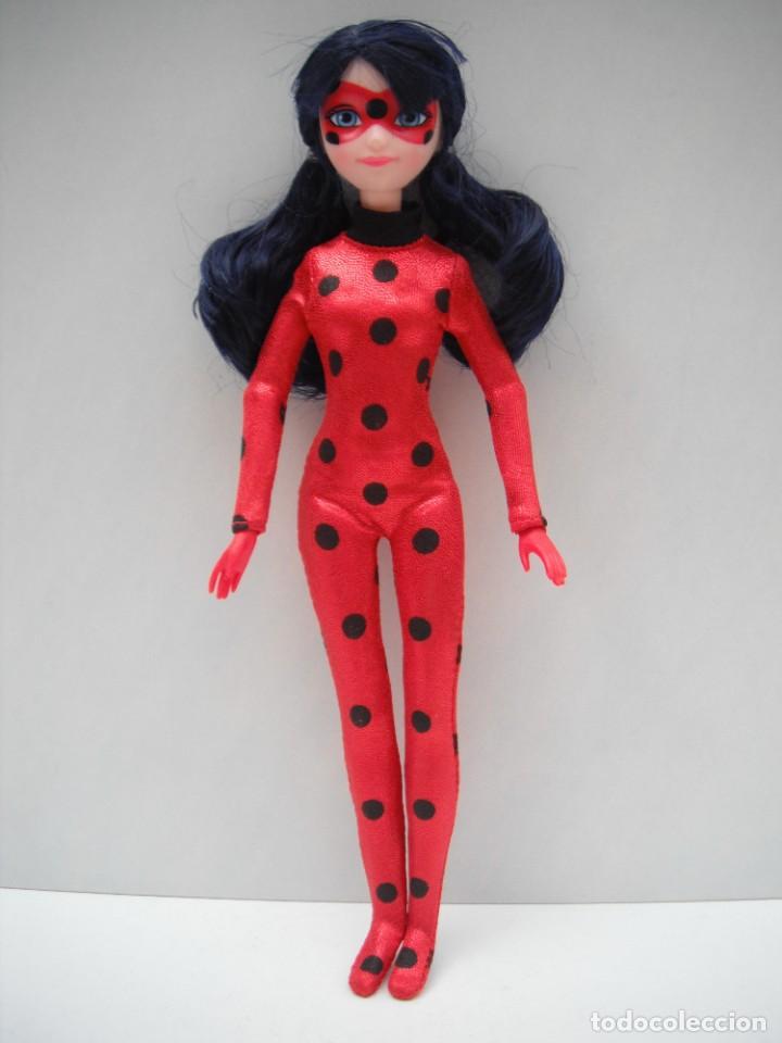 Mu&ntilde;ecas modernas: MU&Ntilde;ECA LADY BUG &ndash; BANDAI 2016 - Foto 2
