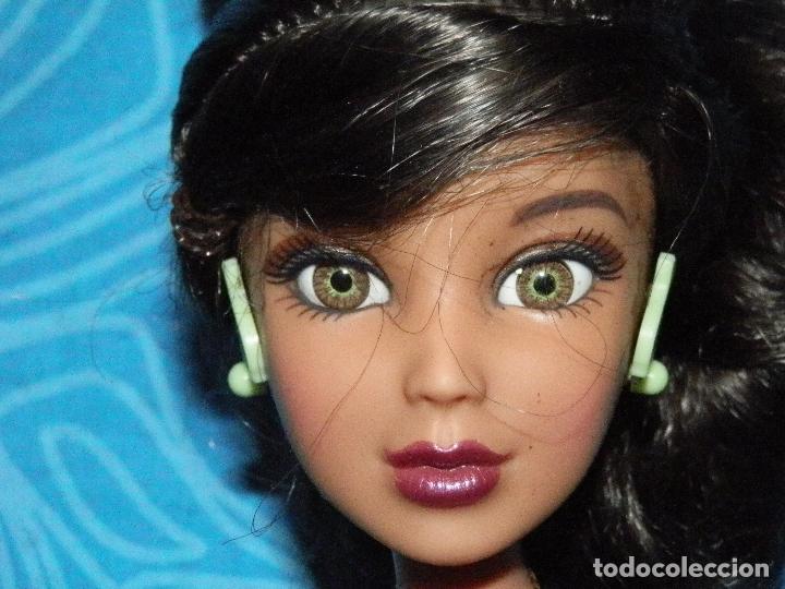 Mu&ntilde;ecas modernas: MU&Ntilde;ECA LIV SPIN MASTER 2009 - Foto 2