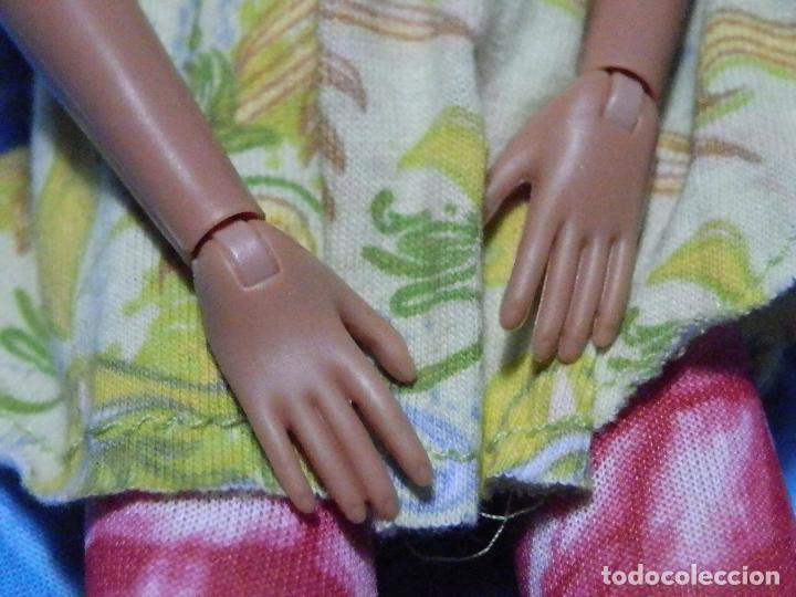 Mu&ntilde;ecas modernas: MU&Ntilde;ECA LIV SPIN MASTER 2009 - Foto 3