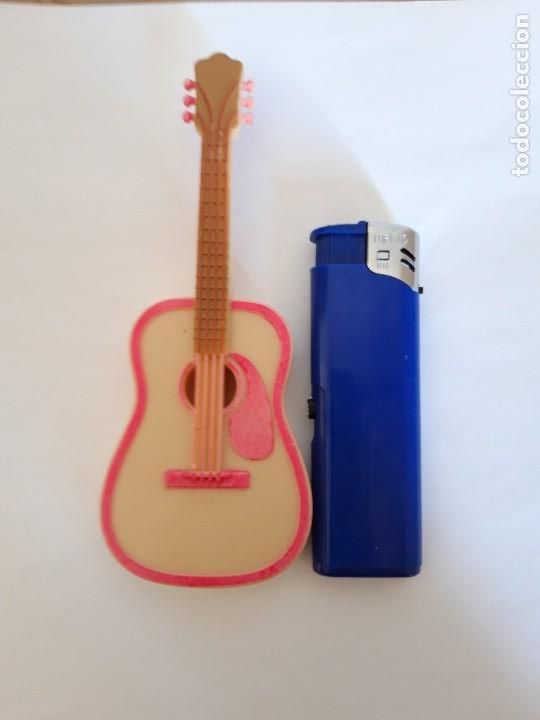 Mu&ntilde;ecas modernas: Guitarra Bratz Yasmin Rock - Foto 3
