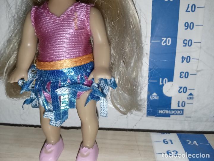 Mu&ntilde;ecas modernas: Mu&ntilde;eca similar shelly barbie - Foto 3