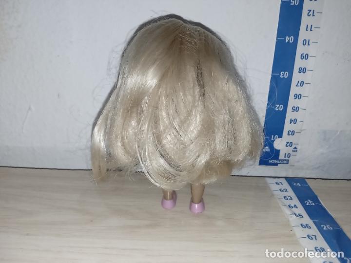 Mu&ntilde;ecas modernas: Mu&ntilde;eca similar shelly barbie - Foto 6
