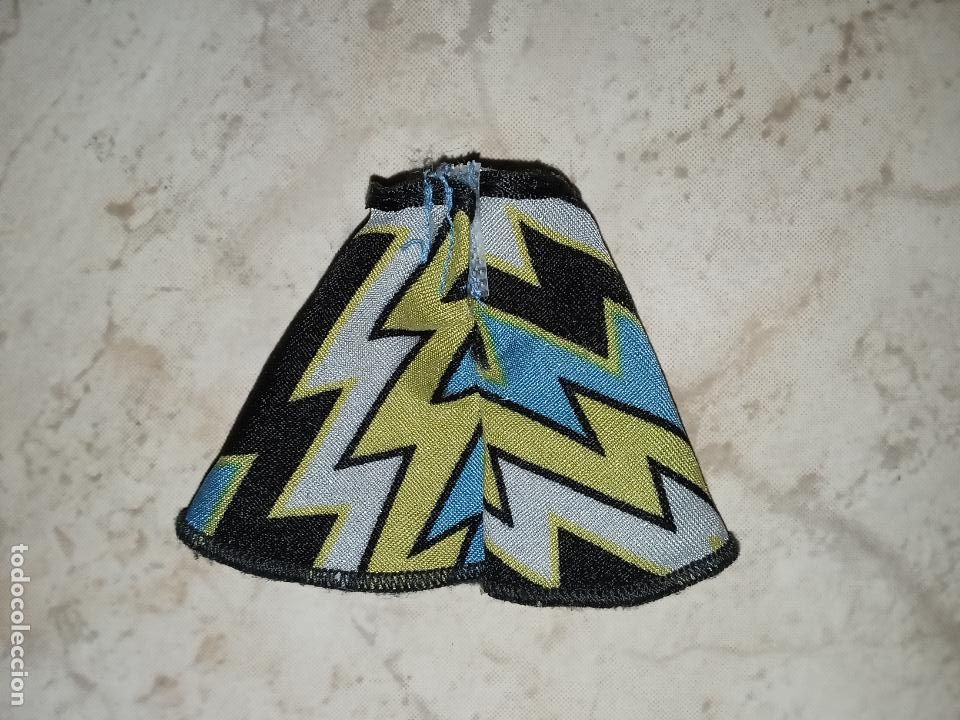 Mu&ntilde;ecas modernas: Falda de mu&ntilde;eca monster high - Foto 2