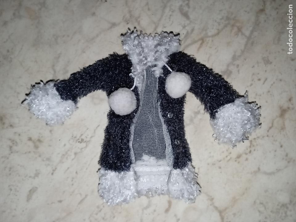 Mu&ntilde;ecas modernas: Chaqueta de mu&ntilde;eca bratz - Foto 1