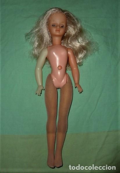 Mu&ntilde;ecas modernas: Mu&ntilde;eca Cathie de Bella, piernas flexibles - Foto 4