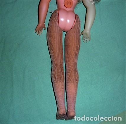 Mu&ntilde;ecas modernas: Mu&ntilde;eca Cathie de Bella, piernas flexibles - Foto 7