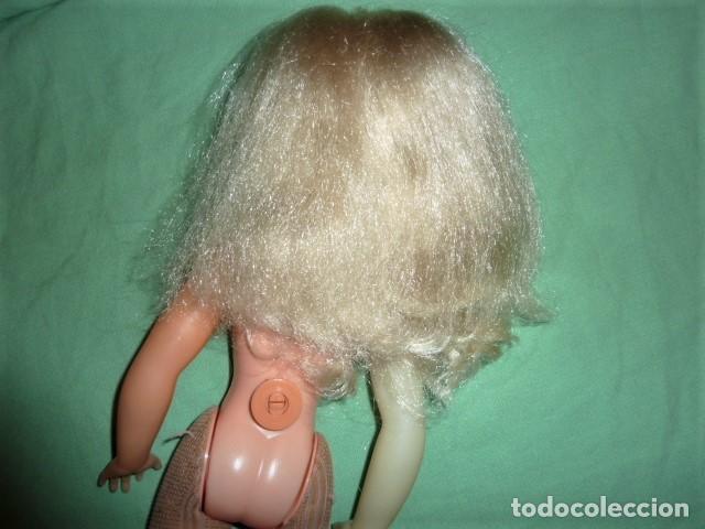 Mu&ntilde;ecas modernas: Mu&ntilde;eca Cathie de Bella, piernas flexibles - Foto 13