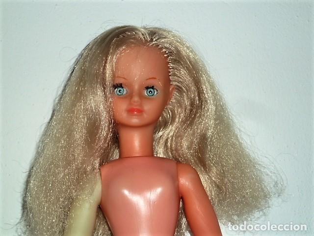 Mu&ntilde;ecas modernas: Mu&ntilde;eca Cathie de Bella, piernas flexibles - Foto 14
