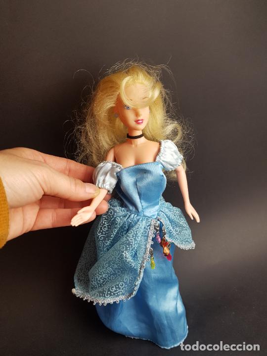 Mu&ntilde;ecas modernas: mu&ntilde;eca cenicienta disney - Foto 1