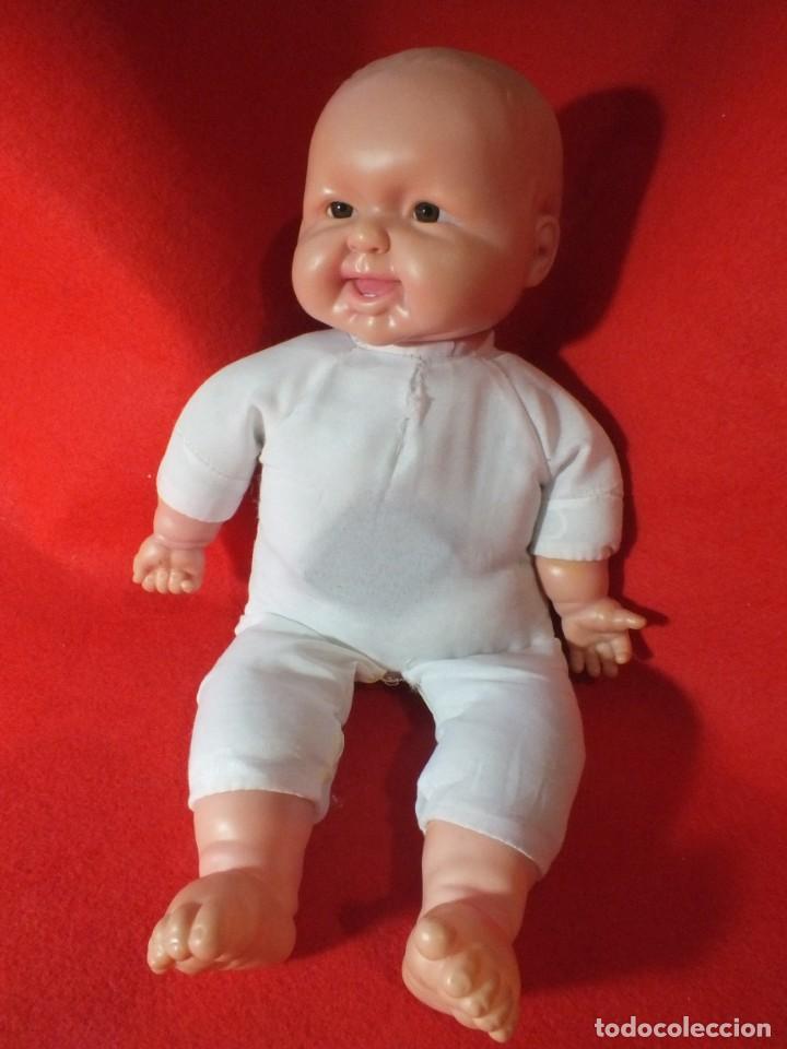 Mu&ntilde;ecas modernas: MU&Ntilde;ECO PELON CON SONIDO DE RISA REAL DE BEB&Eacute; - Foto 2