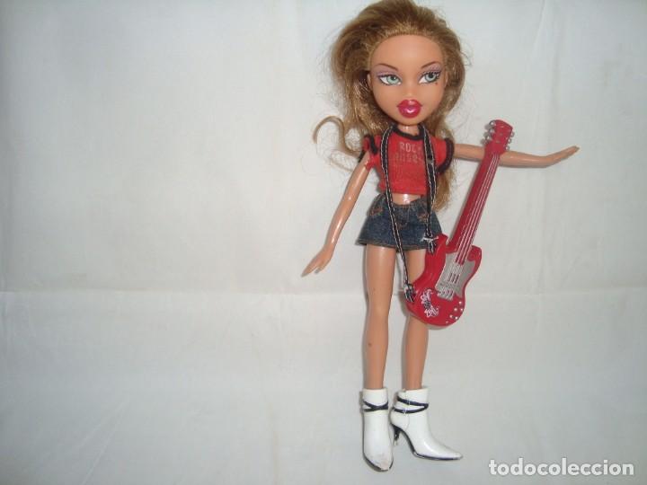 Mu&ntilde;ecas modernas: MU&Ntilde;ECA BRATZ YASMIN CON GUITARRA - Foto 1