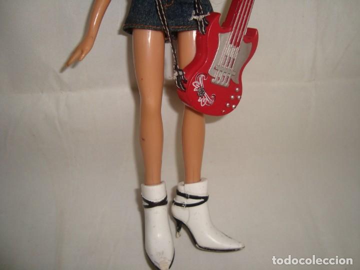 Mu&ntilde;ecas modernas: MU&Ntilde;ECA BRATZ YASMIN CON GUITARRA - Foto 3