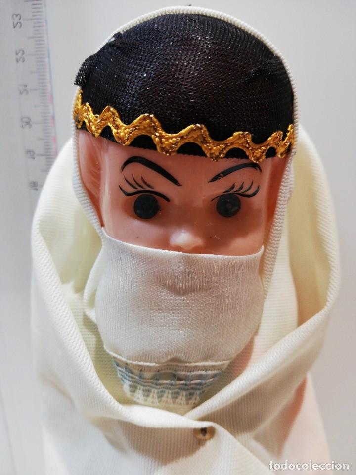 Mu&ntilde;ecas modernas: Mu&ntilde;eca con traje t&iacute;pico arabe. - Foto 2