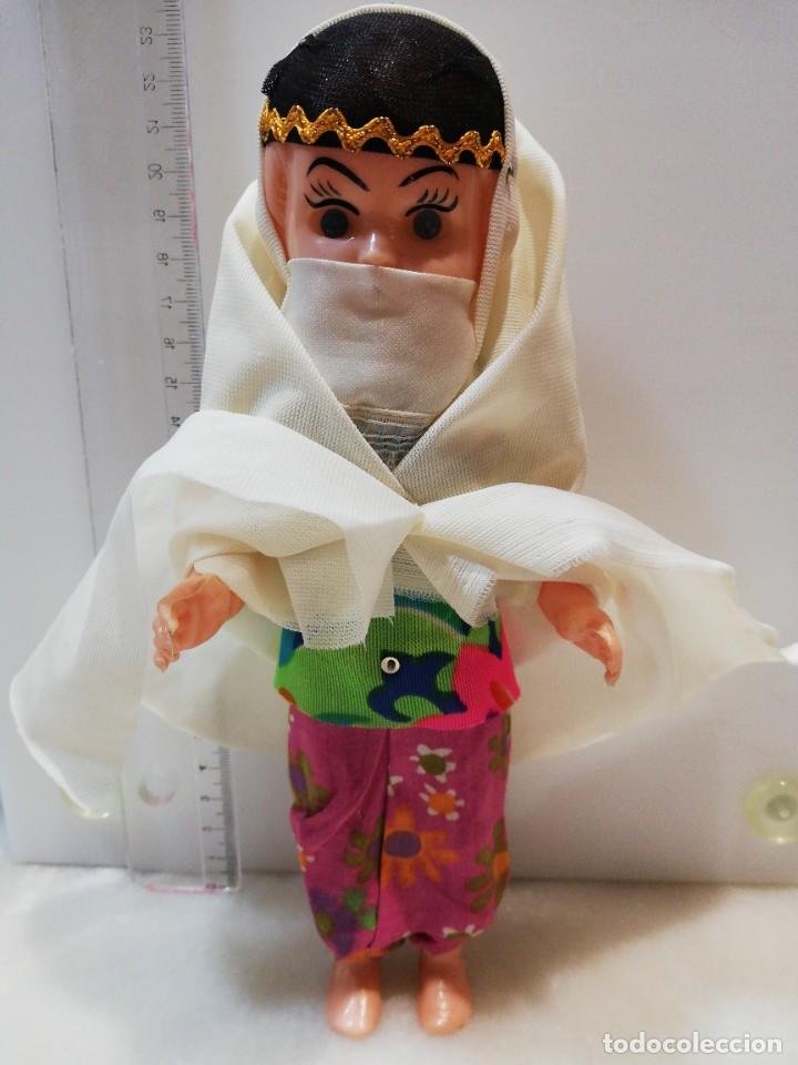 Mu&ntilde;ecas modernas: Mu&ntilde;eca con traje t&iacute;pico arabe. - Foto 3