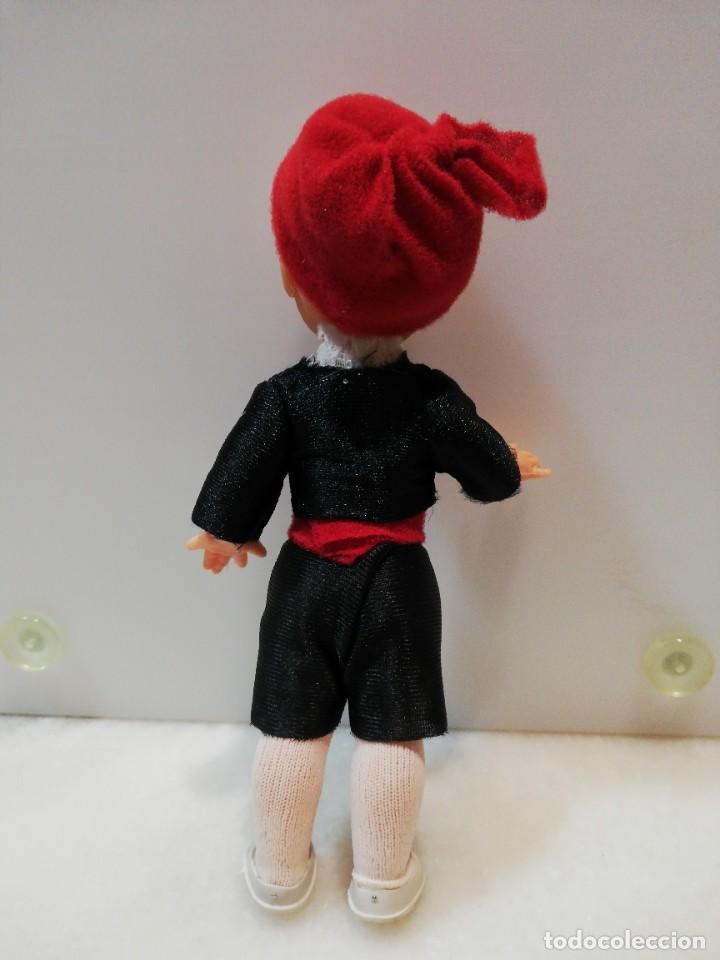 Mu&ntilde;ecas modernas: Mu&ntilde;eca con traje t&iacute;pico de aragones- - Foto 3