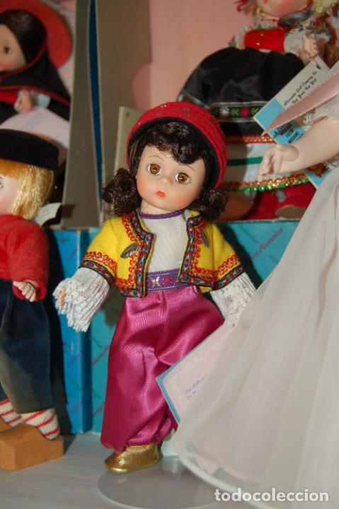 Mu&ntilde;ecas modernas: lote de 9 mu&ntilde;ecas madame alexander - Foto 9