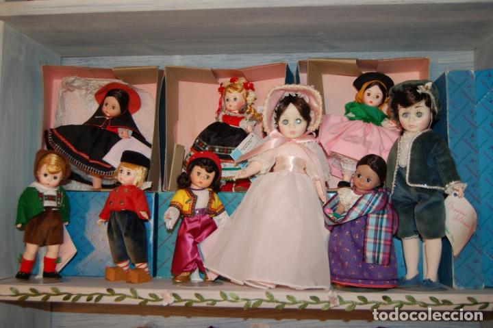 Mu&ntilde;ecas modernas: lote de 9 mu&ntilde;ecas madame alexander - Foto 1