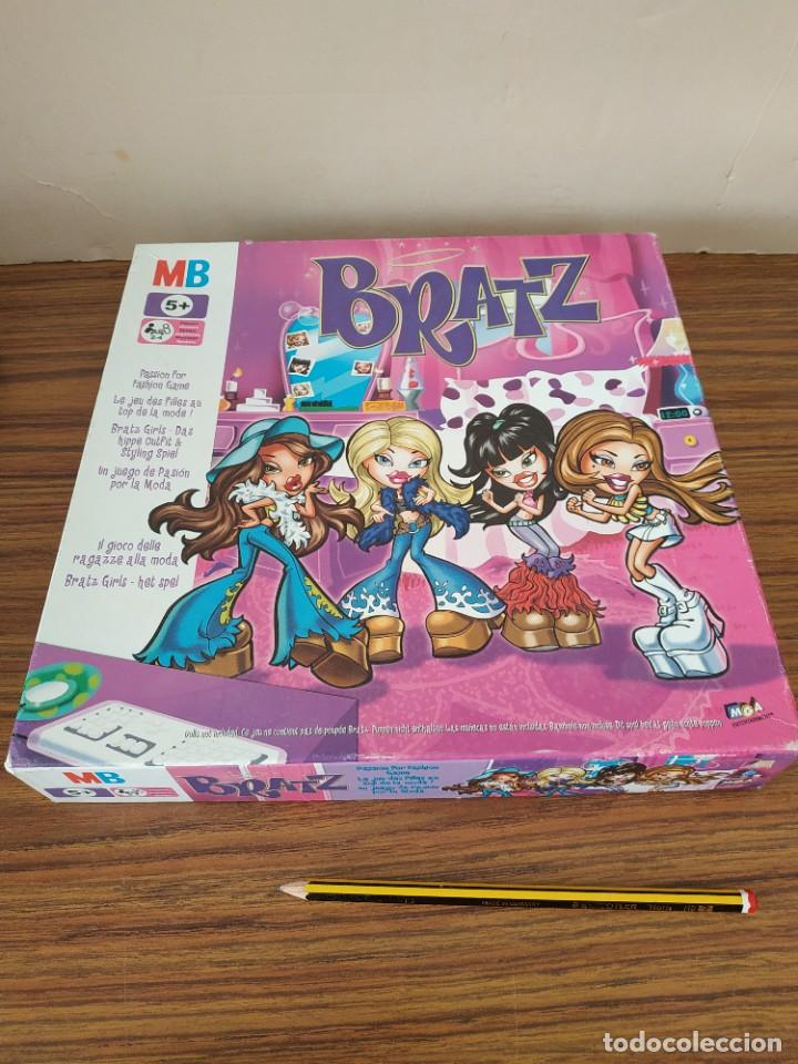 Mu&ntilde;ecas modernas: Bratz juego mesa usado - Foto 1