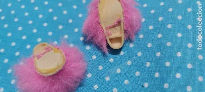 Mu&ntilde;ecas modernas: Zapatillas sindy - Foto 2