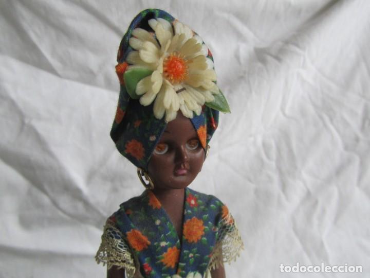 Mu&ntilde;ecas modernas: Mu&ntilde;eca negrita, pl&aacute;stico con ojos basculantes - Foto 2