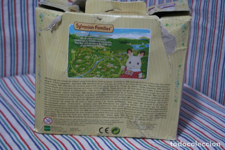 Mu&ntilde;ecas modernas: SYLVANIAN SET HERMANO CONEJO CHOCOLATE BA&Ntilde;O - Foto 2