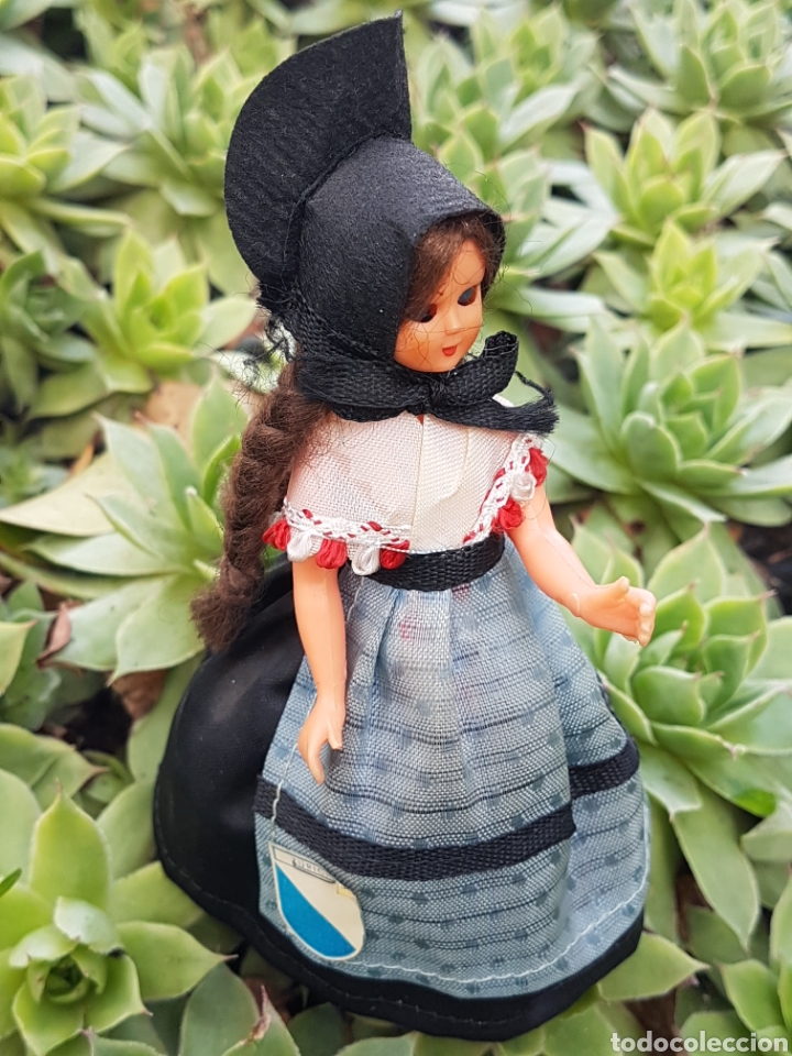 Mu&ntilde;ecas modernas: MU&Ntilde;ECA SUIZA PLASTICO ARTICULADA - Foto 2