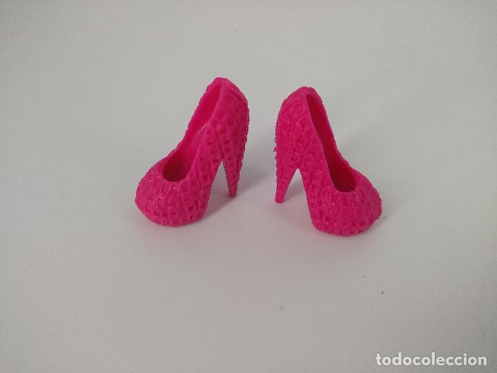 zapatos rosa fucsia originales monster high - Comprar Otras muñecas en  todocoleccion - 242226690