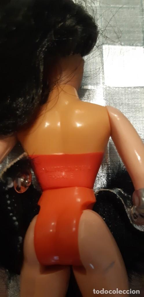 Mu&ntilde;ecas modernas: Mu&ntilde;eca Shera princesa del poder 1984 - Foto 3