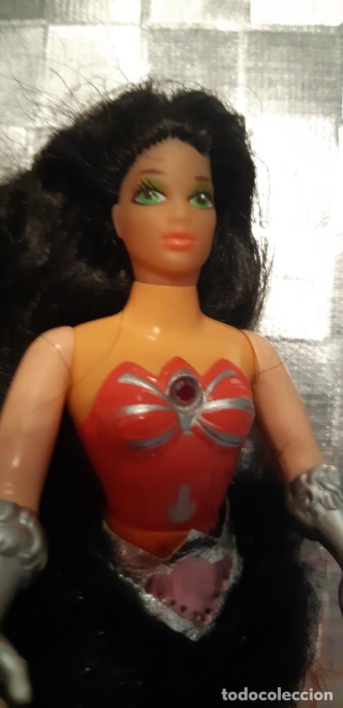 Mu&ntilde;ecas modernas: Mu&ntilde;eca Shera princesa del poder 1984 - Foto 4