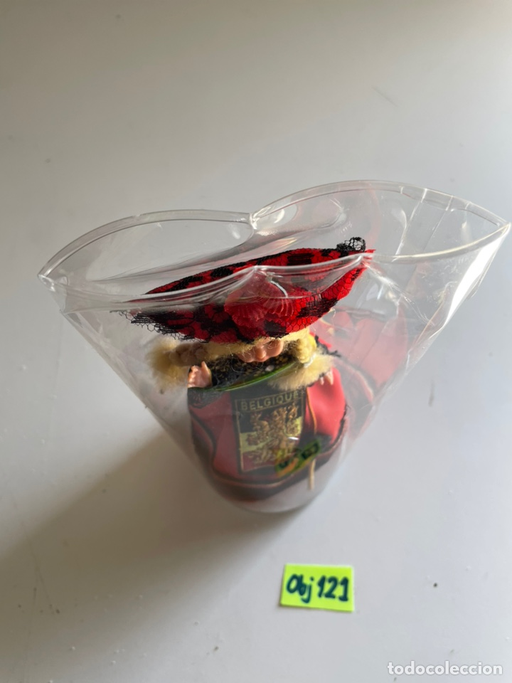 Mu&ntilde;ecas modernas: Mu&ntilde;eca regional B&eacute;lgica - Foto 2