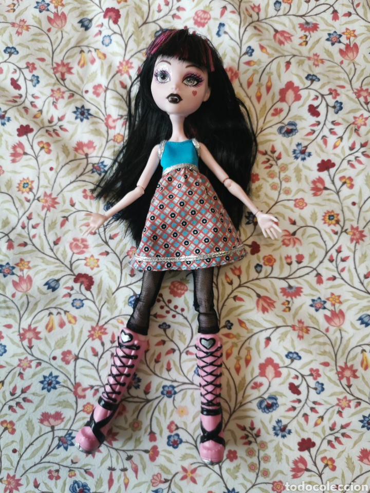 Mu&ntilde;ecas modernas: Mu&ntilde;eca Monster High Draculaura 2008 - Foto 3