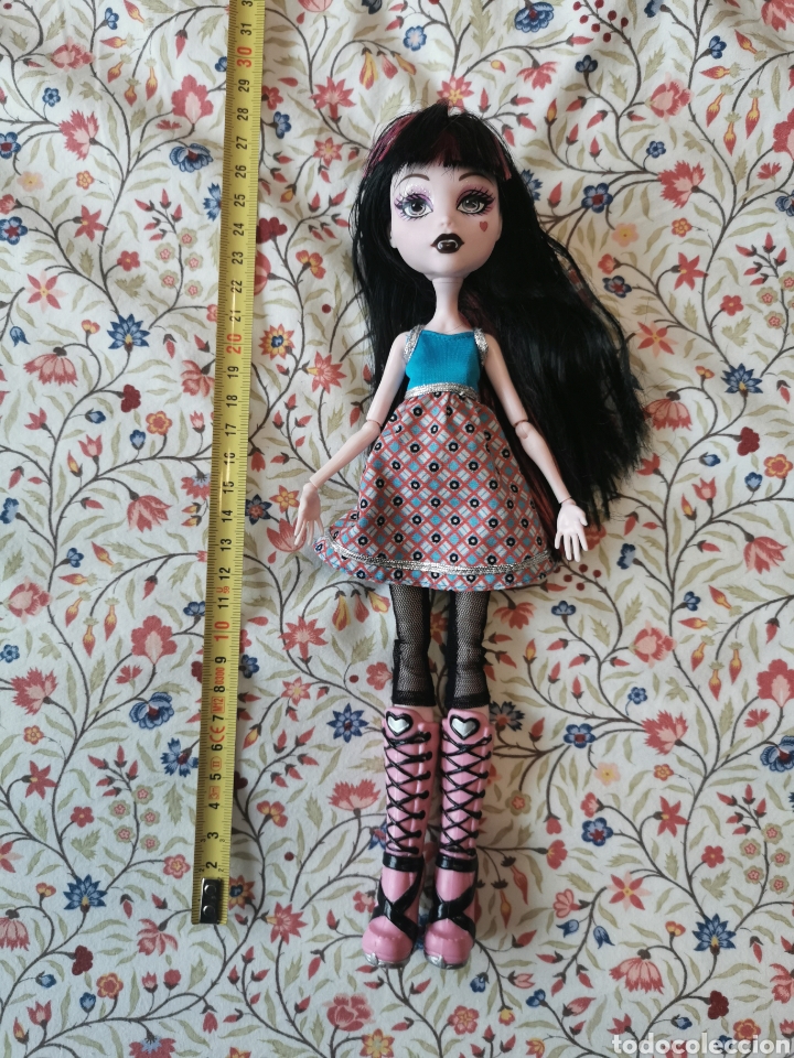 Mu&ntilde;ecas modernas: Mu&ntilde;eca Monster High Draculaura 2008 - Foto 1