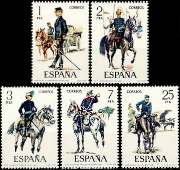 Modern Dolls: Espa&ntilde;a. A&ntilde;o 1977, Edifil 2423/27** ''Uniformes Militares VIII''./ Nuevos, sin fijasellos. MNH.