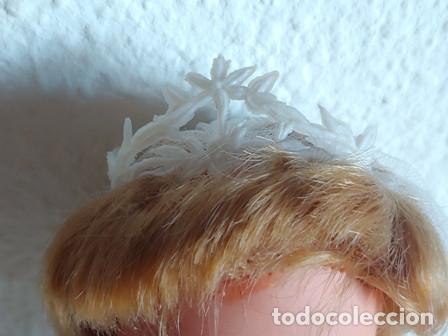 Mu&ntilde;ecas modernas: ANTIG&Uuml;A MU&Ntilde;ECA EN PLASTICO VESTIDA DE COMUNI&Oacute;N - Foto 14