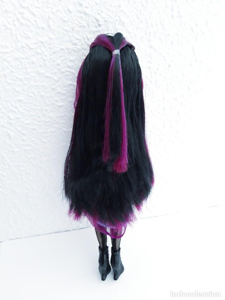 Mu&ntilde;ecas modernas: Ever After High Raven Queen - Foto 3