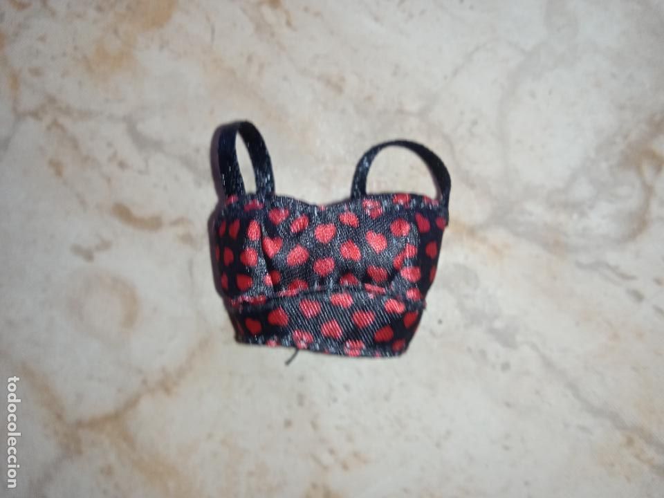Mu&ntilde;ecas modernas: Top de mu&ntilde;eca bratzillaz - Foto 1