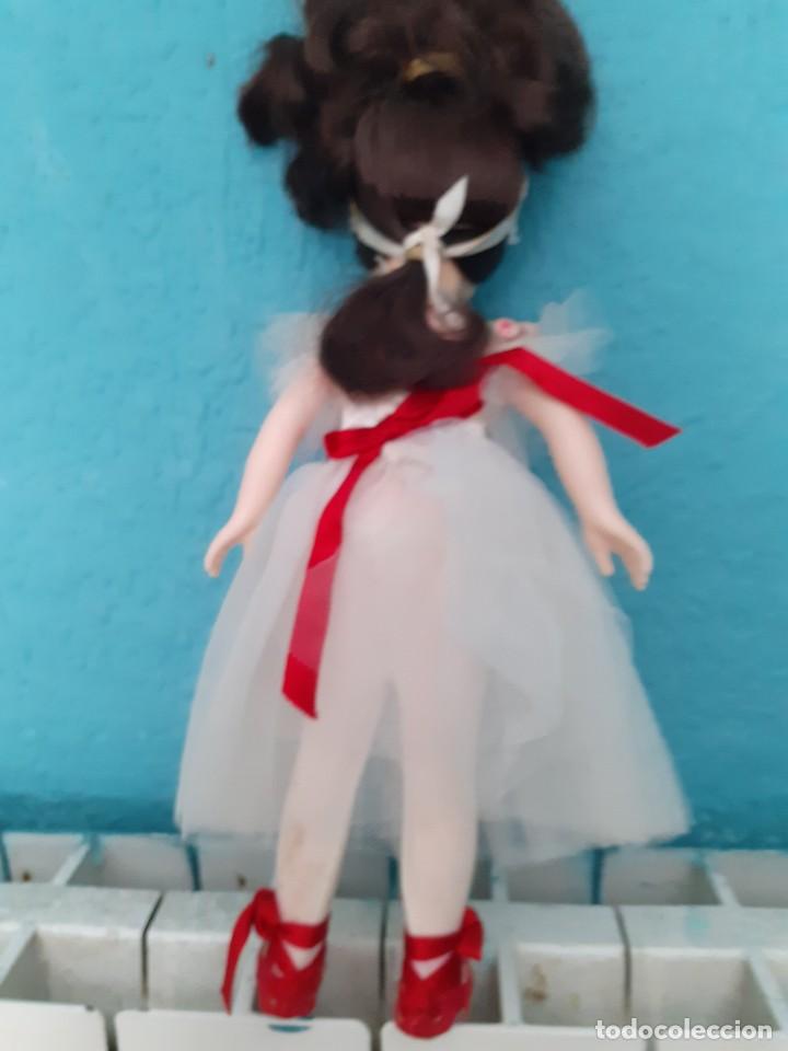 Mu&ntilde;ecas modernas: Mu&ntilde;eca Effanbee bailarina, como nueva - Foto 2