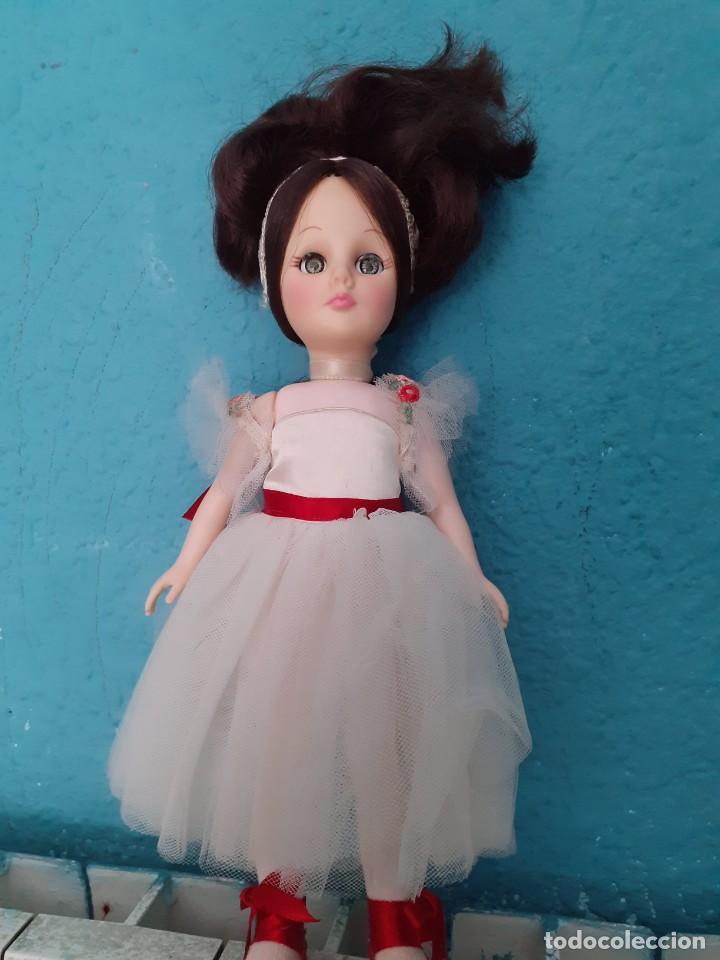 Mu&ntilde;ecas modernas: Mu&ntilde;eca Effanbee bailarina, como nueva - Foto 3